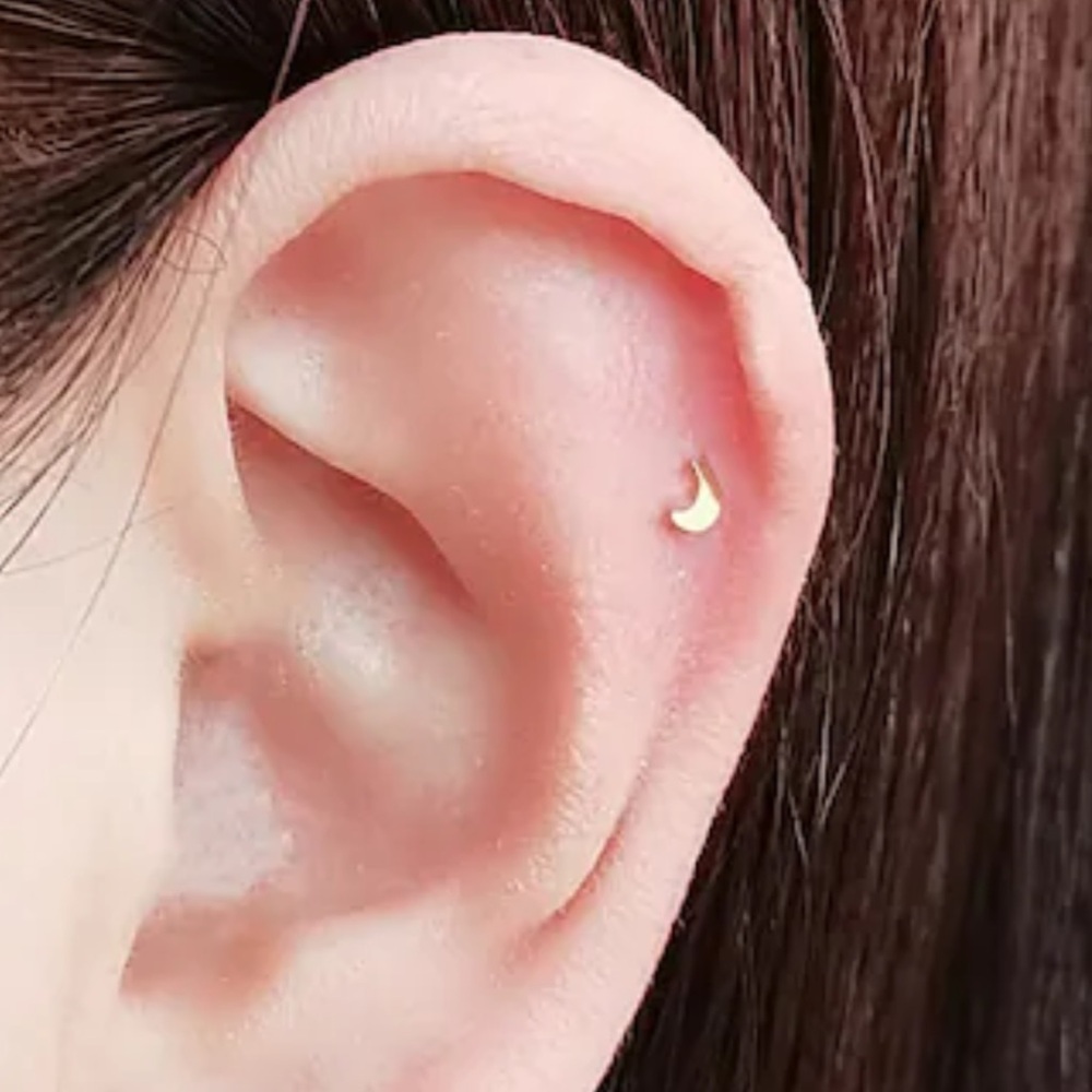 Mejuri Flat Back Studs
